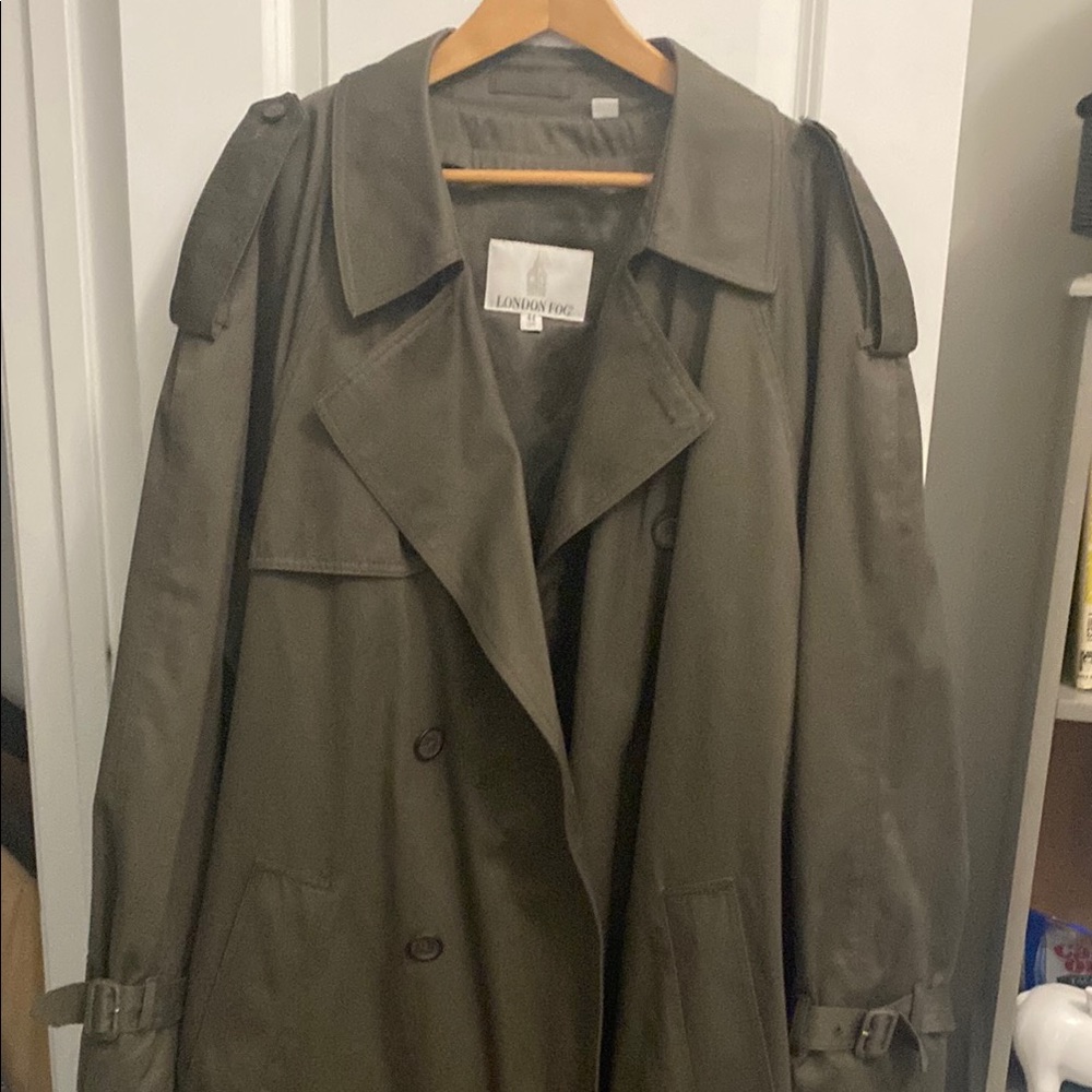 London Fog Green Trench Coat with Timeless Design